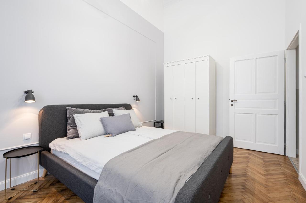 Atmos Glare Apartment Budapest Eksteriør billede